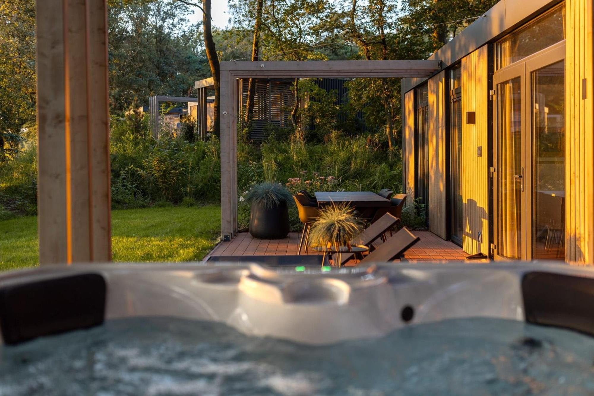 Zicht Op Twente - Spa Lodges Markelo Exterior photo