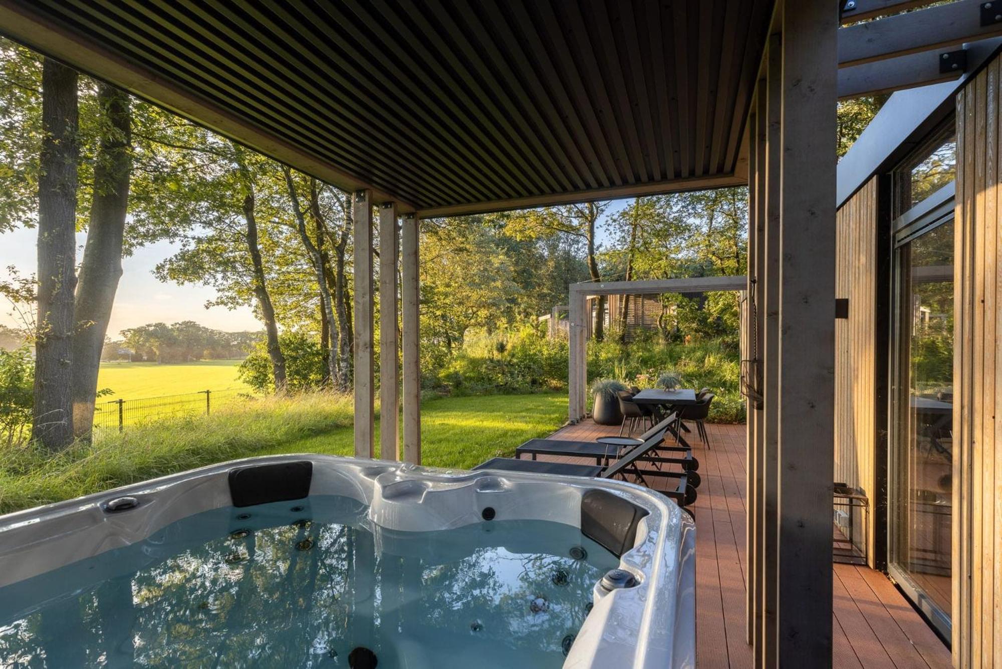 Zicht Op Twente - Spa Lodges Markelo Exterior photo