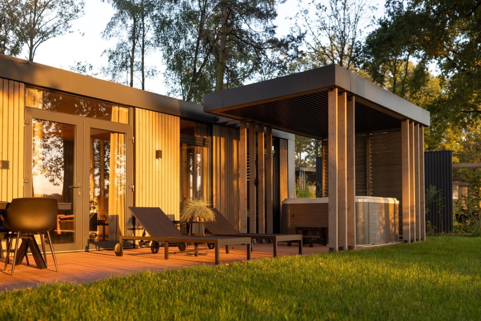 Zicht Op Twente - Spa Lodges Markelo Exterior photo